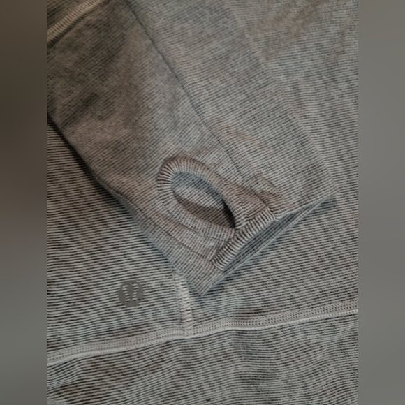 Lululemon Size 12 Jacket Grey - Picture 4 of 5